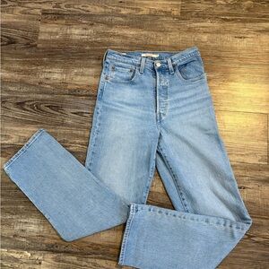 Levi's Women's Ribcage Light Blue Jeans